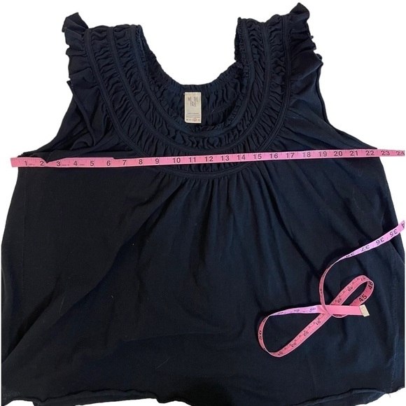 Free People We the Free Pleated Top Size Med. Black Flutter Sleeve Crew Neck GUC - Picture 3 of 7